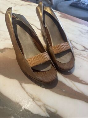 Metallic Bronze Women’s Slip-On Pumps